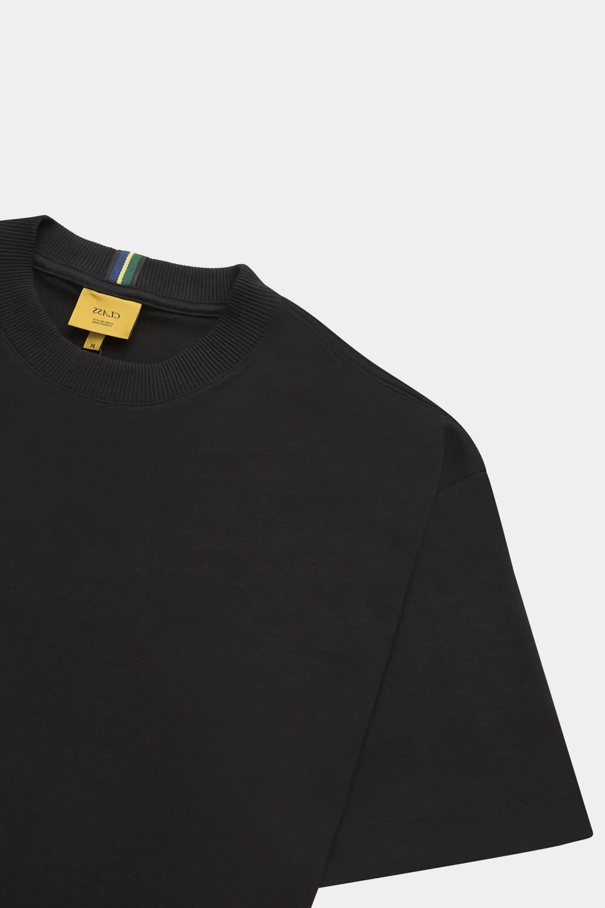 Camiseta Class Premium Class Local Studios (Black) - Four Street