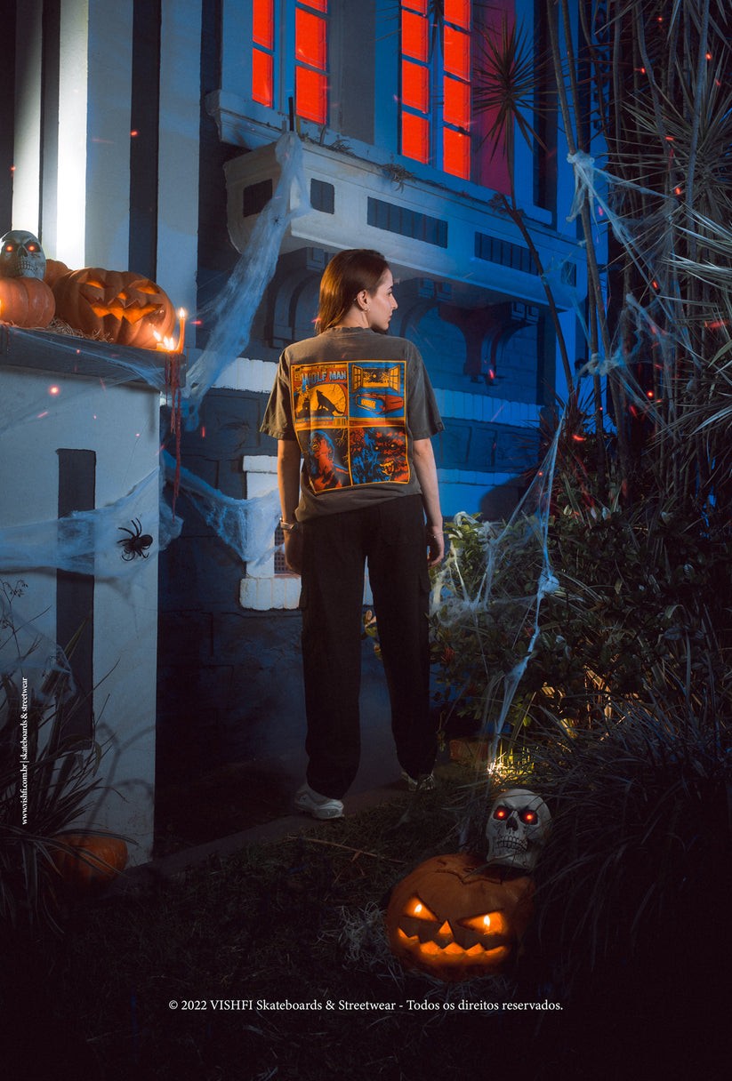 CAMISETA THE WOLF MAN CINZA ESTONADO "HALLOWEEN"