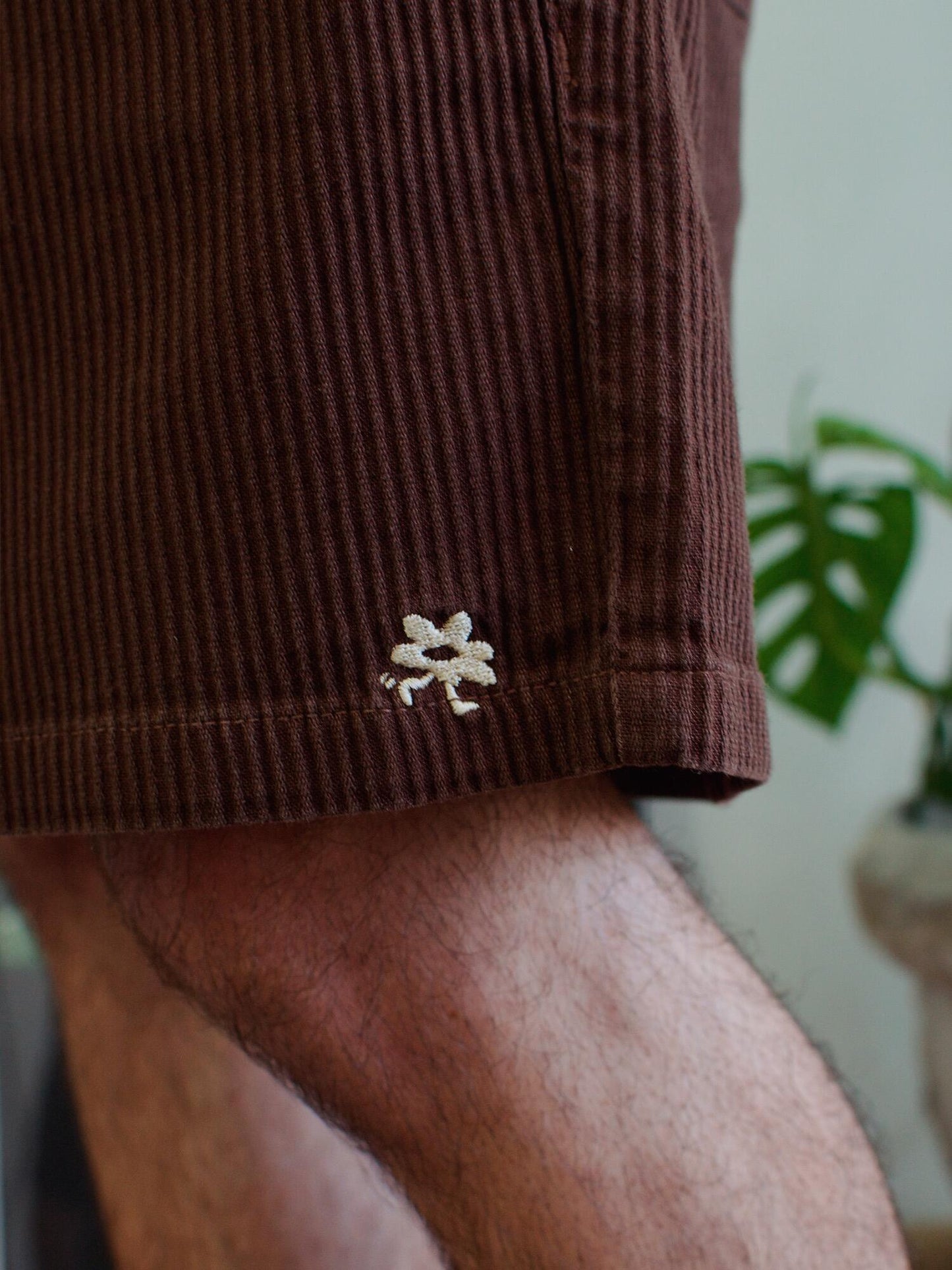 Short Cotelê Marrom