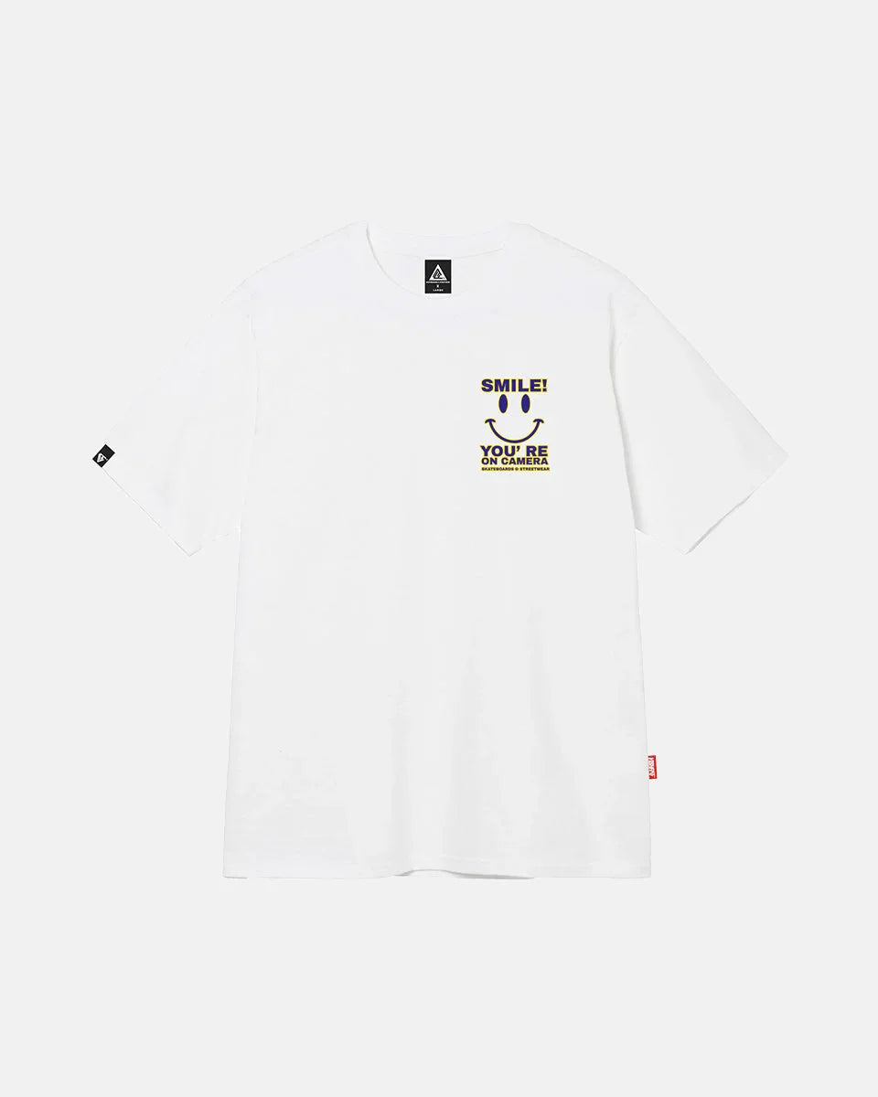 Camiseta Smile! You Re On Camera Branca - Four Street