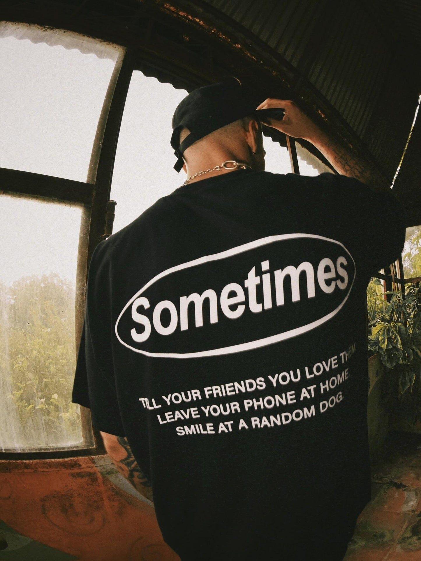 Camiseta Leave Your Phone