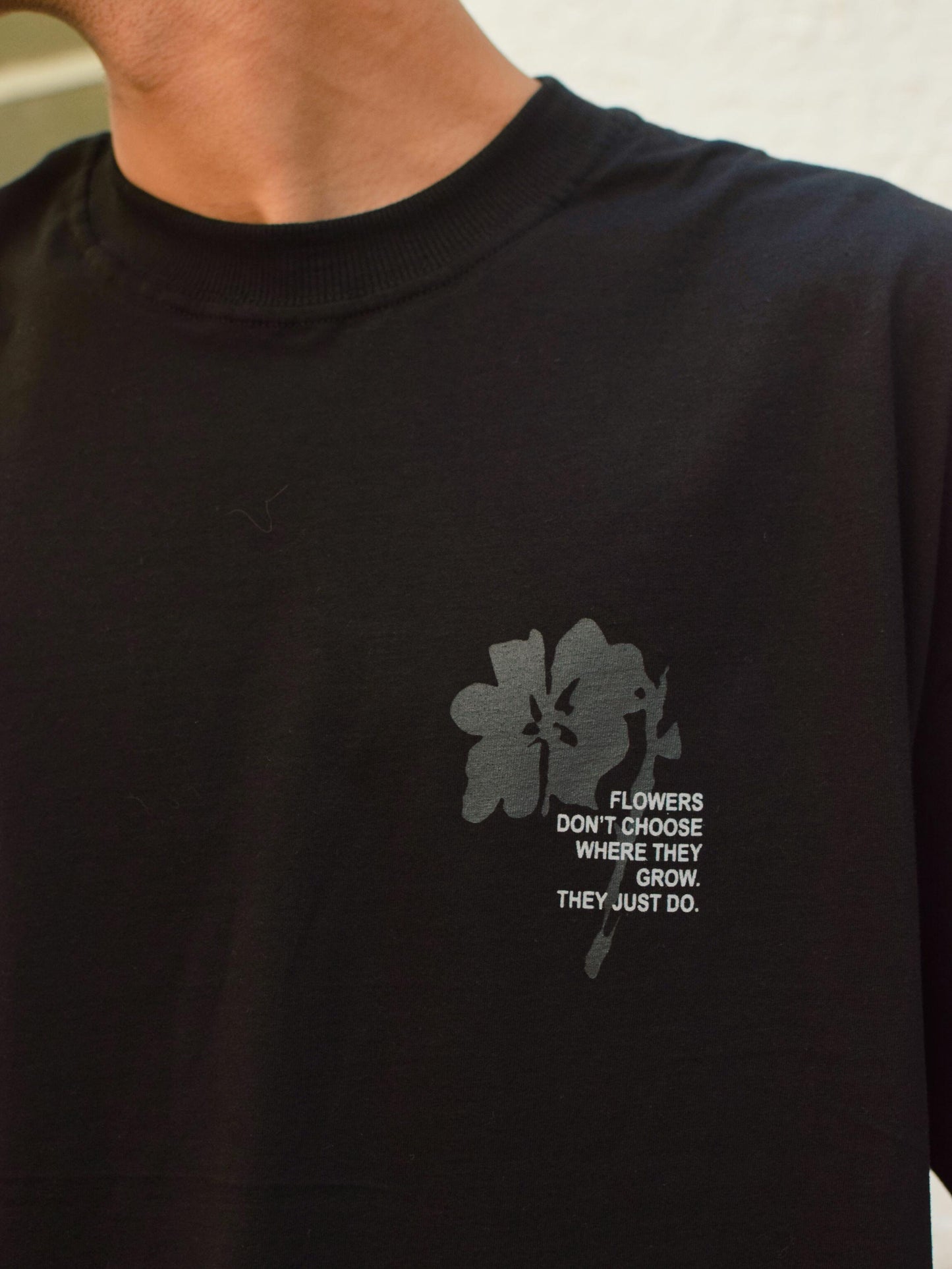 Camiseta Boxy Flowers