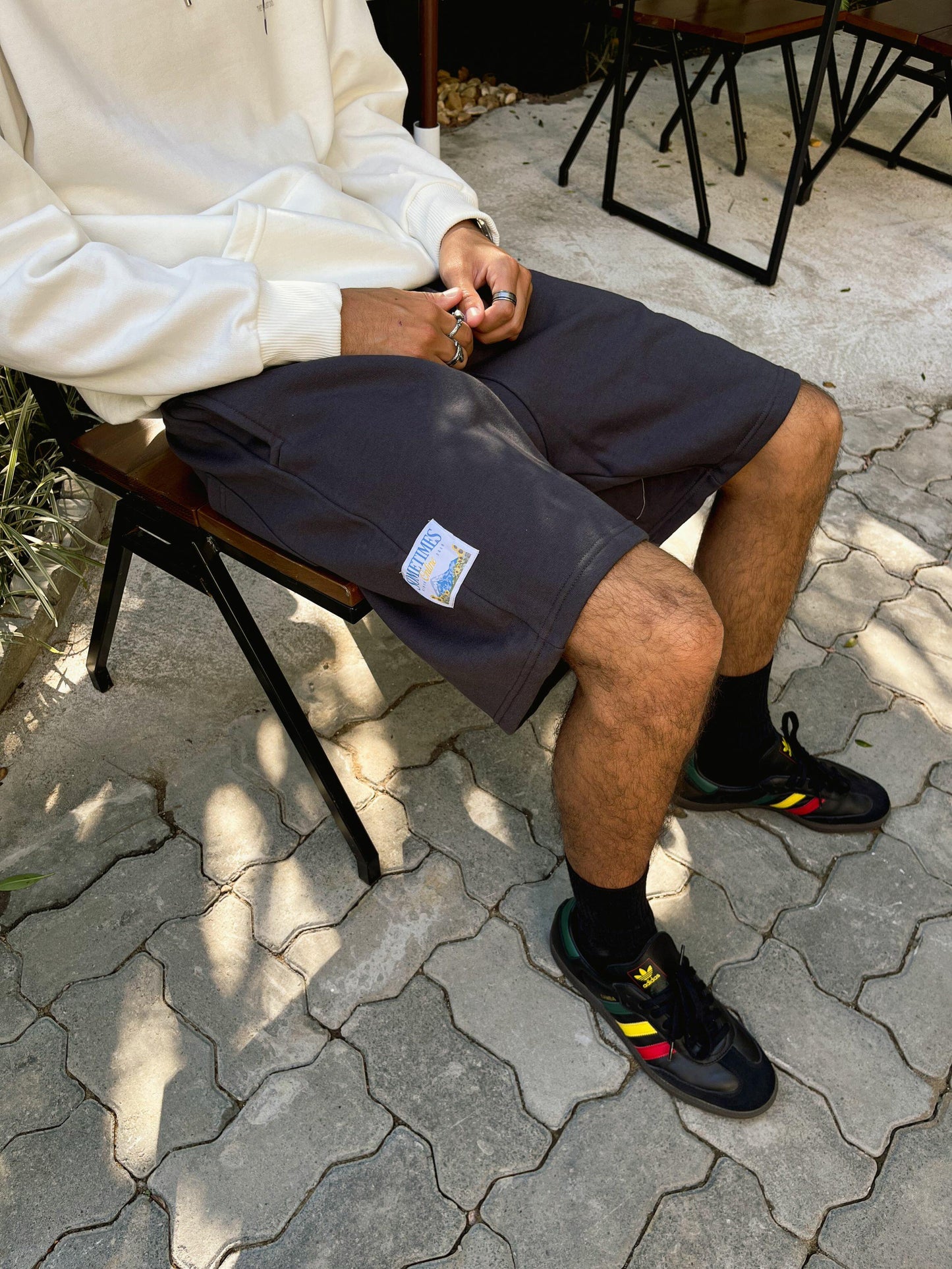 Short Moletom Chumbo