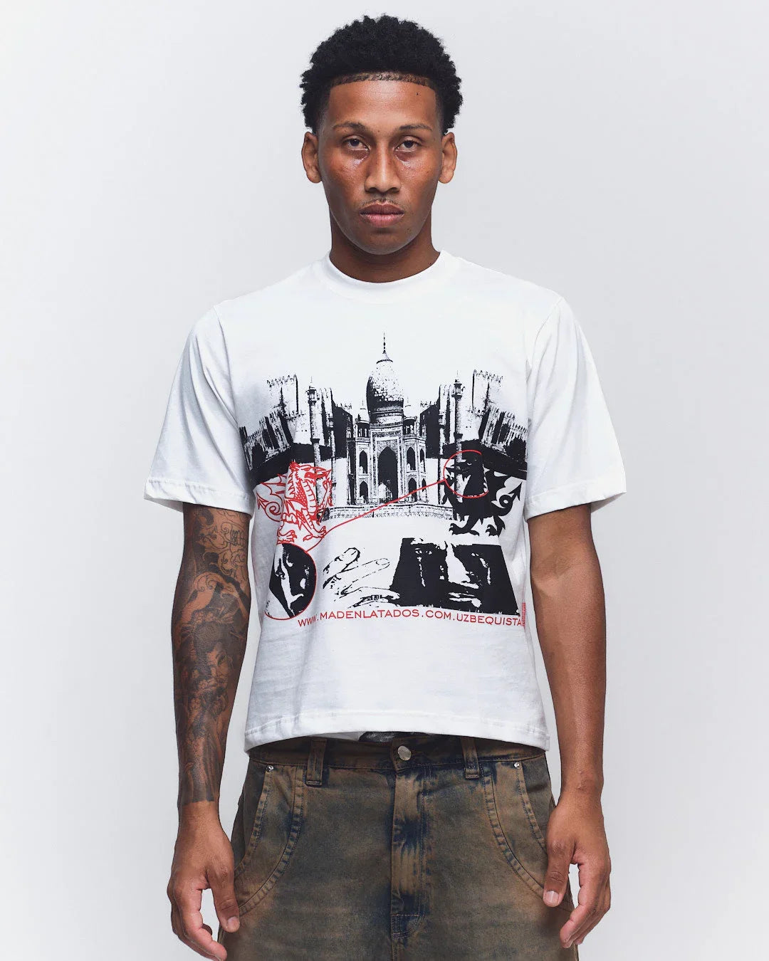 CAMISETA CONSPIRAÇÃO (OFF WHITE) - Four Street