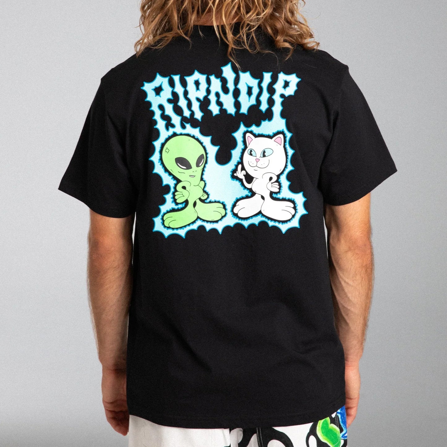 Shocking Tee (Black) - Camiseta - Four Street