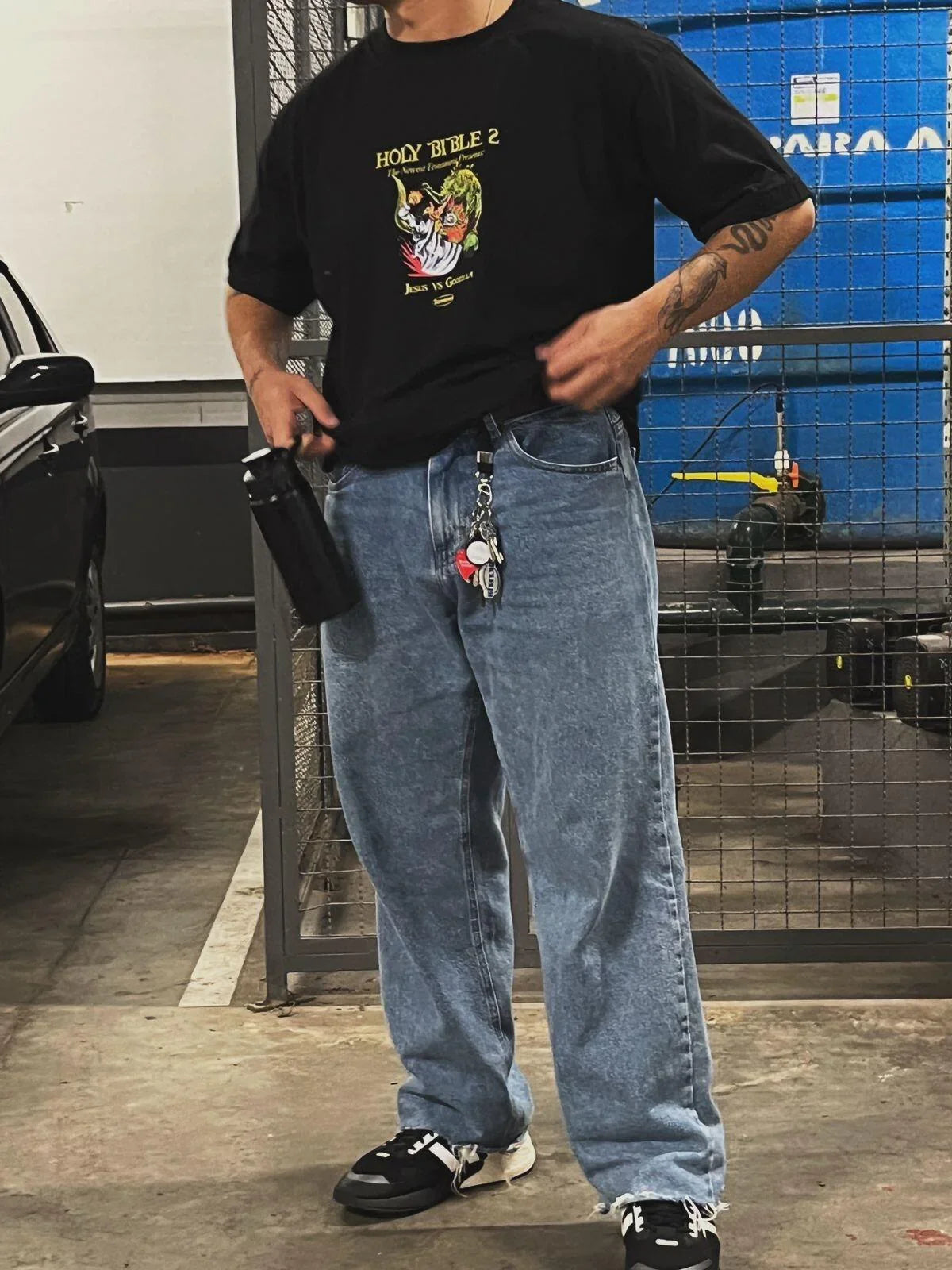 Camiseta Jesus vs Godzilla - Four Street