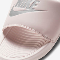 Chinelo Nike Victori One Feminino