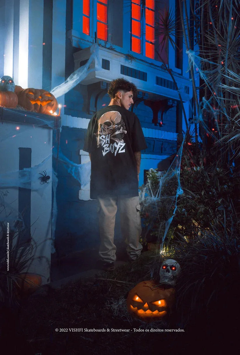 CAMISETA VISHBOYZ SKULL PRETA - "HALLOWEEN 2022" - Four Street