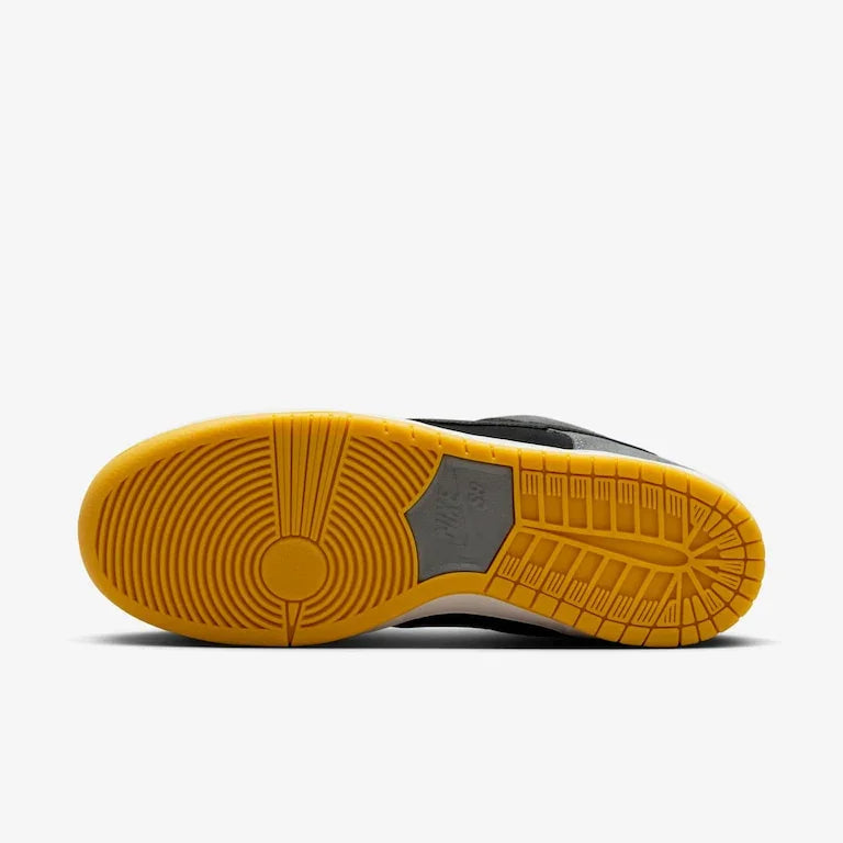 SB Dunk Low Pro - Four Street
