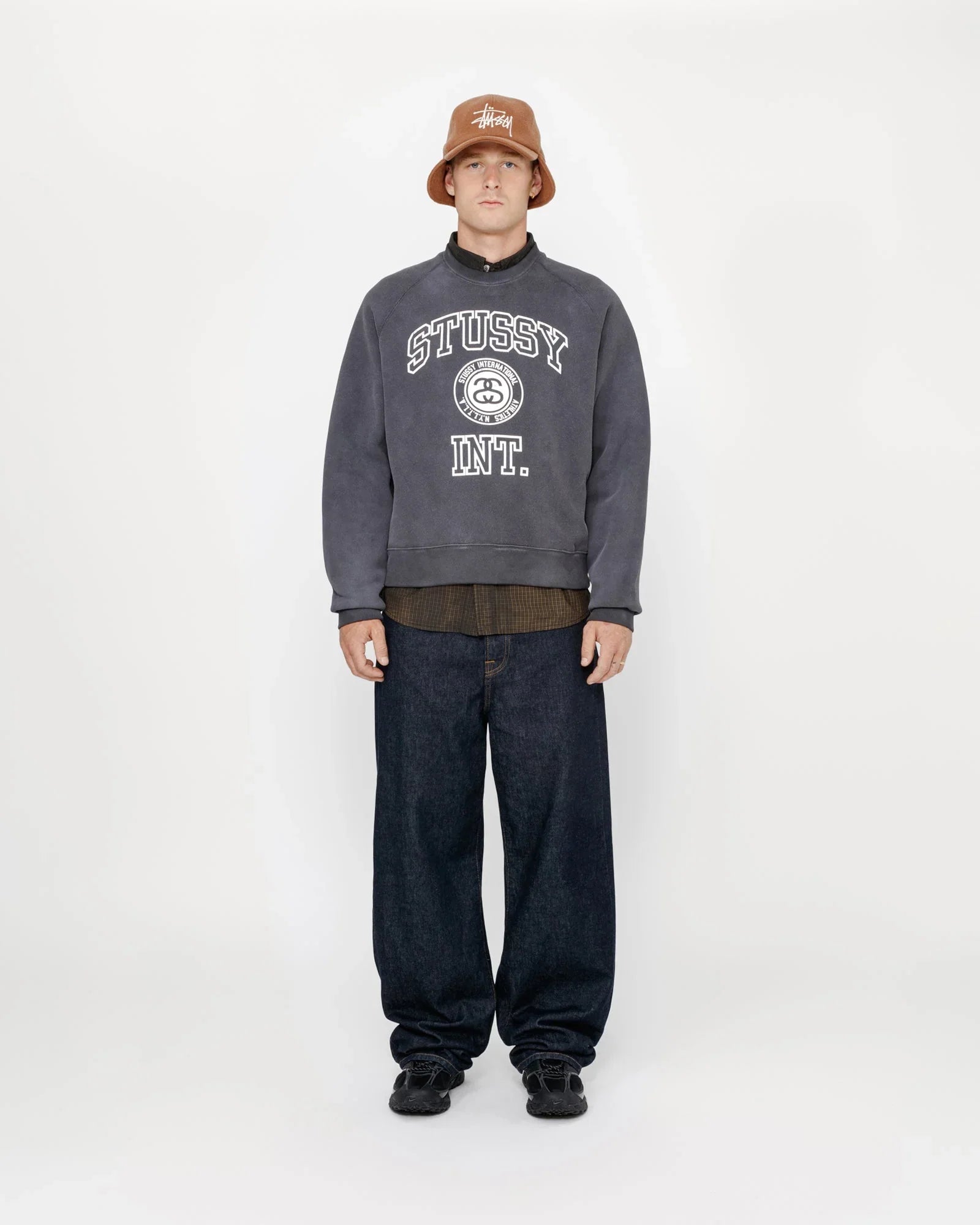 OVERLOCK VARSITY RAGLAN CREW - Four Street