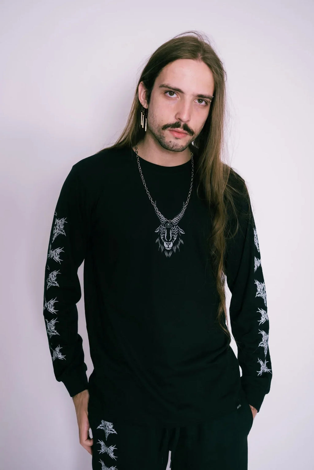 Camiseta Manga Longa - Nemesis - Four Street