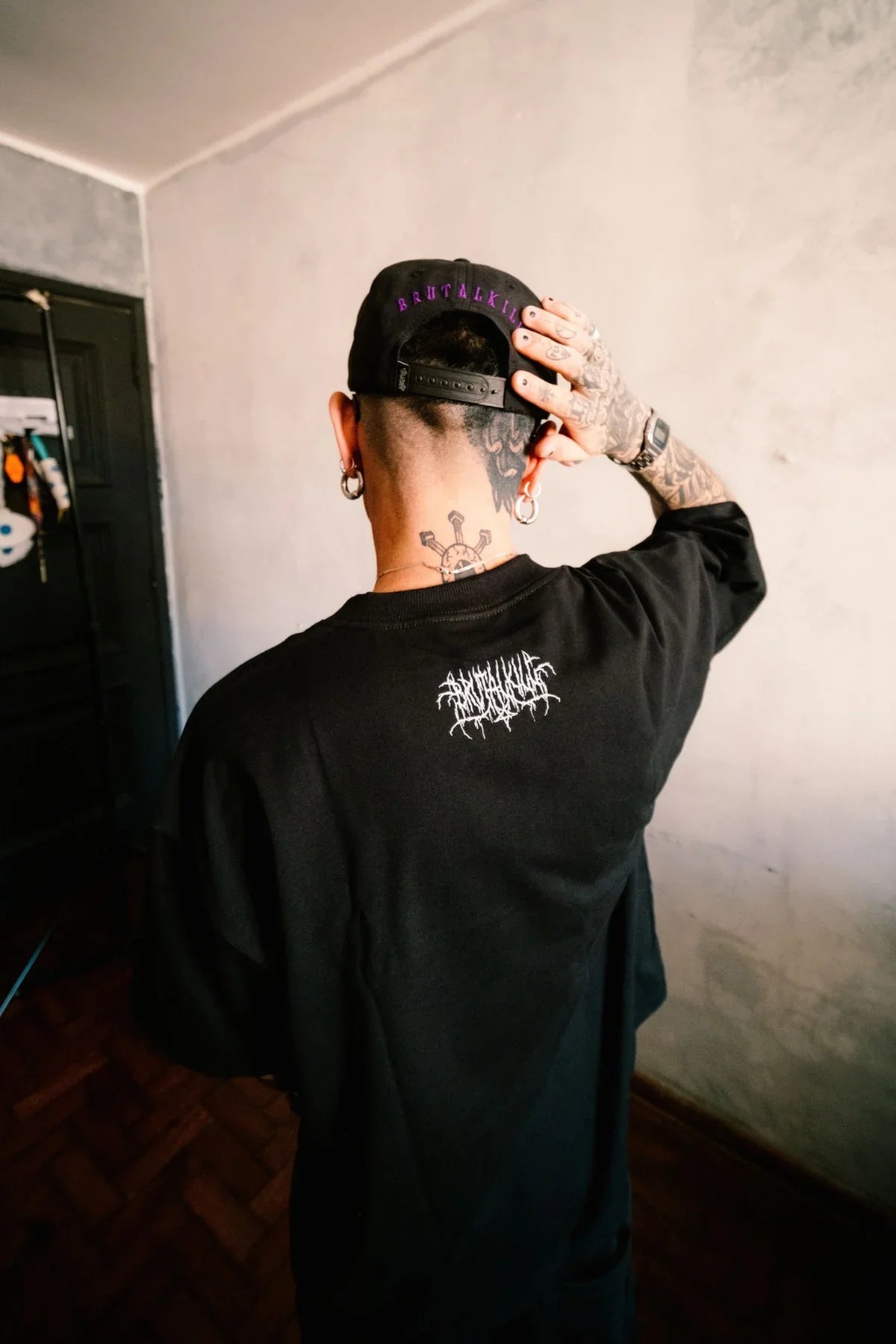 Camiseta Oversized - Infame