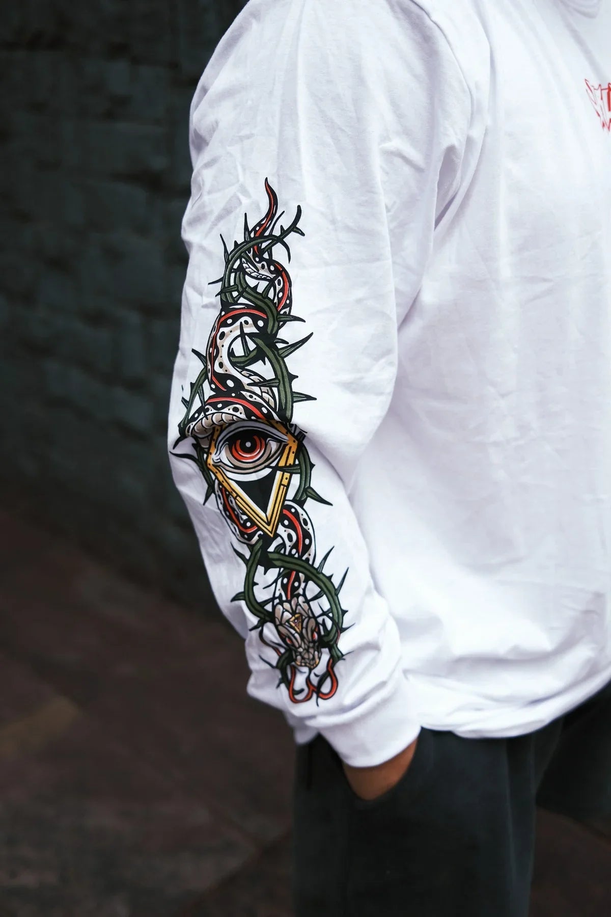 Camiseta Manga Longa - Thorns