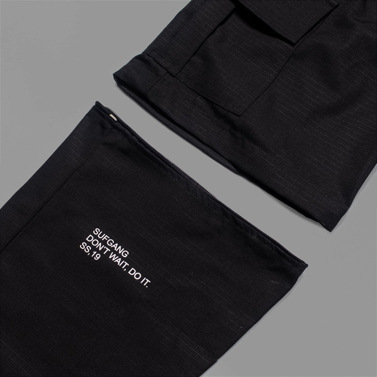 Calça Cargo Convertible Preta