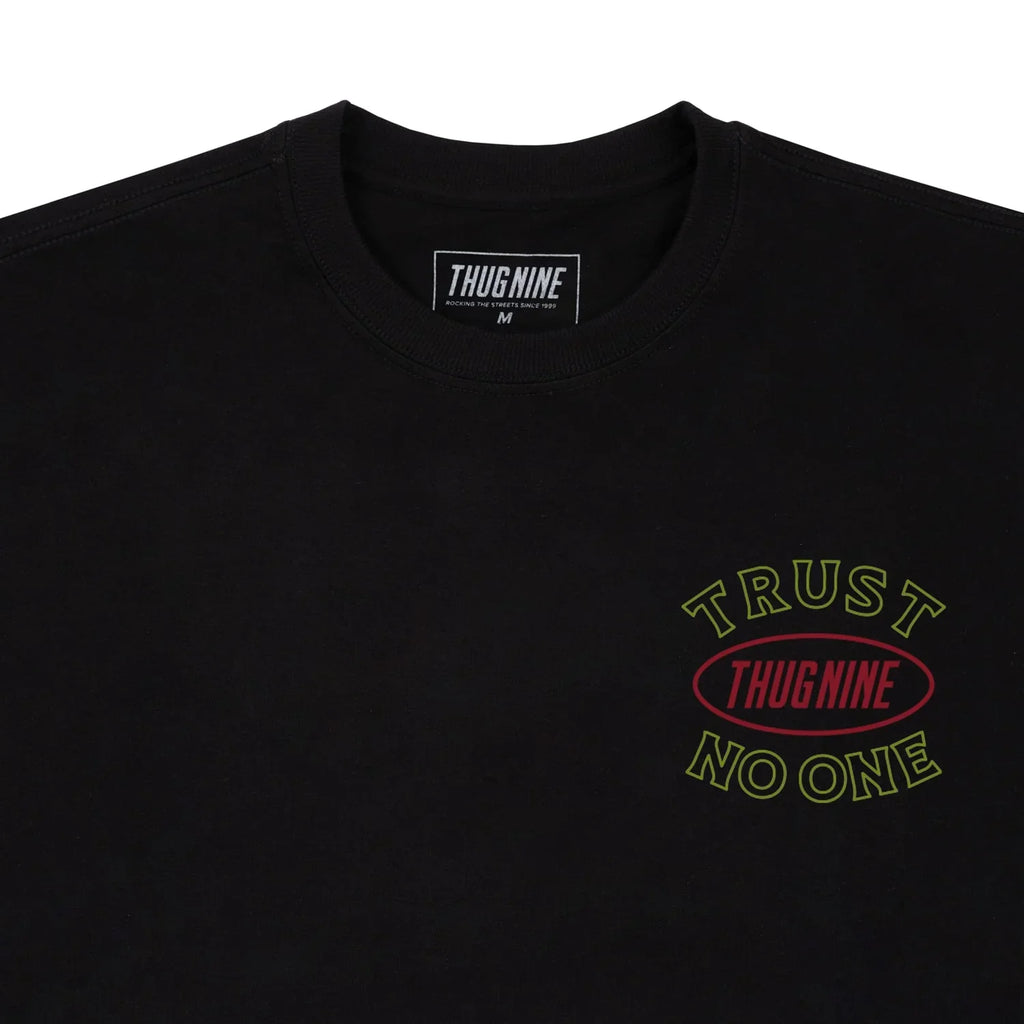 CAMISETA TRUST NO ONE - Four Street