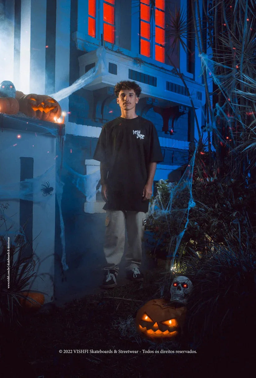 CAMISETA VISHBOYZ SKULL PRETA - "HALLOWEEN 2022" - Four Street