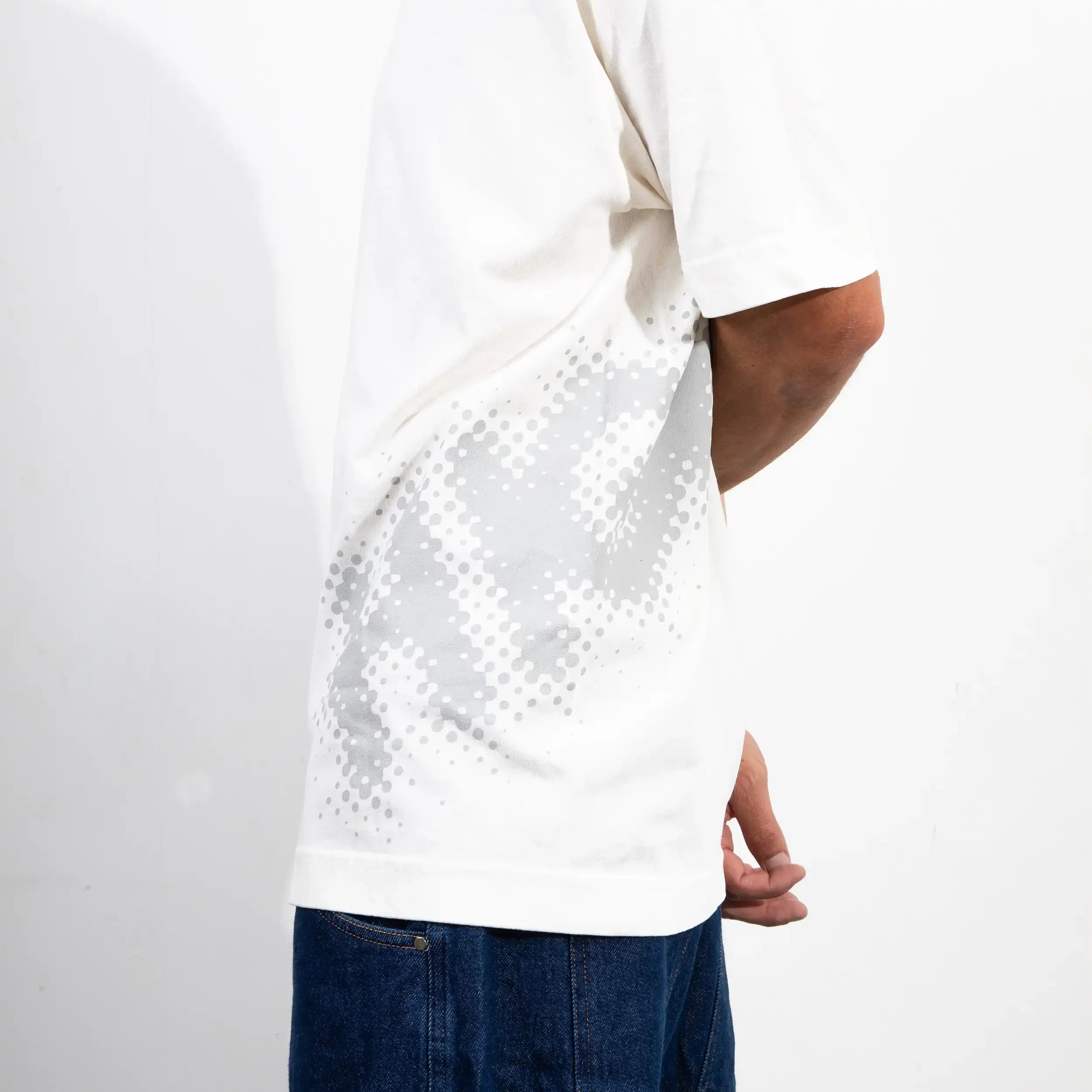 Tee Halftone White - Four Street