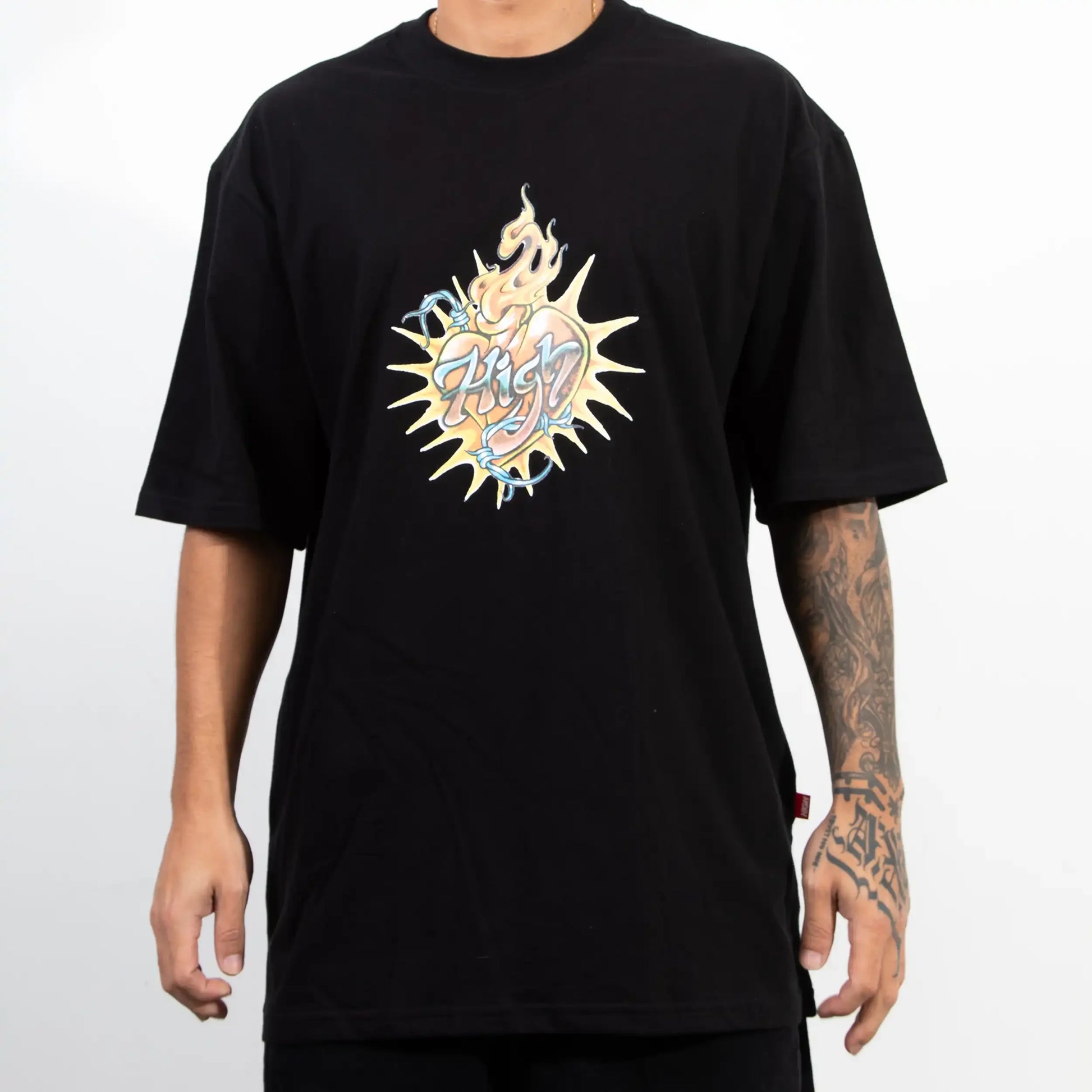 Tee Sacred Black - Four Street