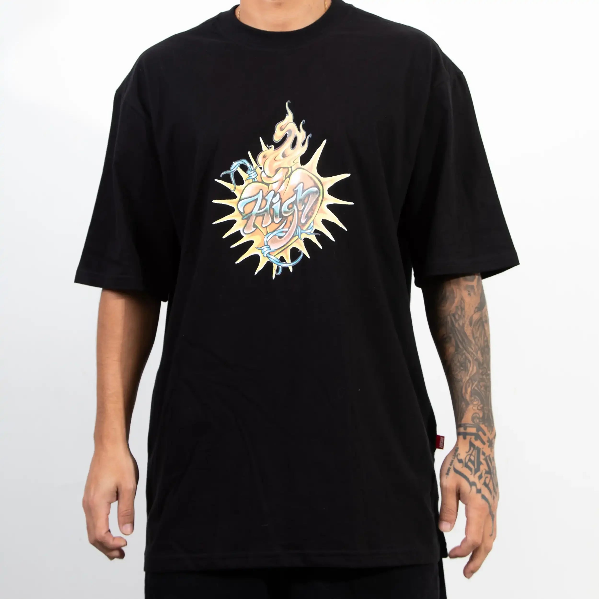 Tee Sacred Black - Four Street