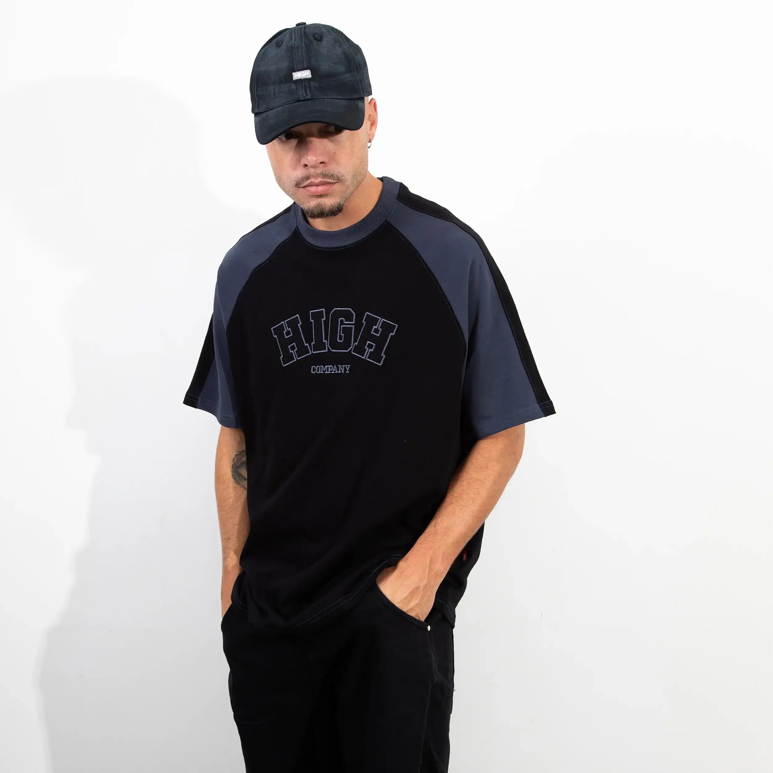 College Tee Black - Four Street