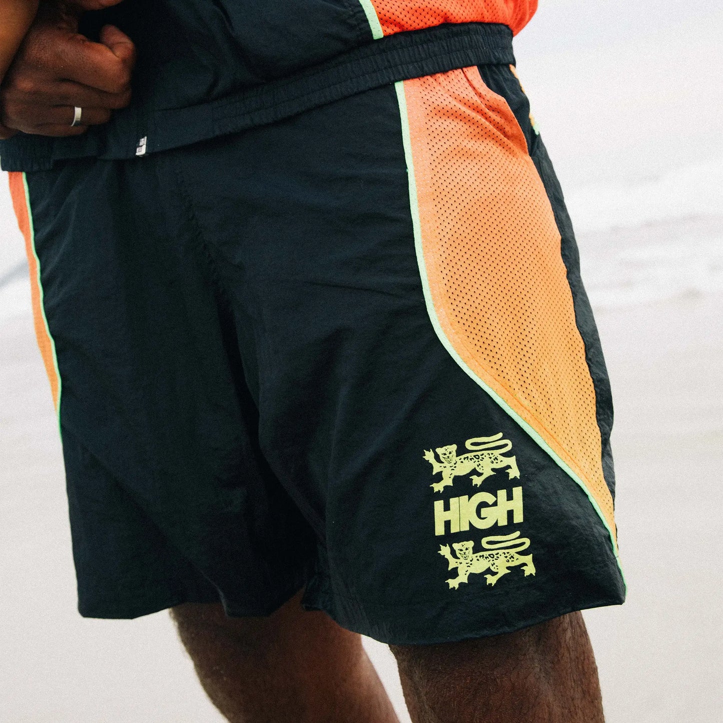 Shorts Stamp High X Survival