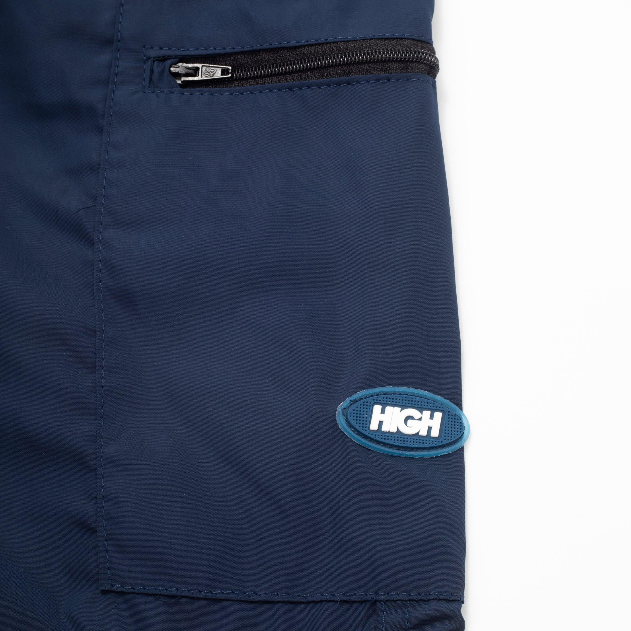 Essential Shorts Navy - Four Street
