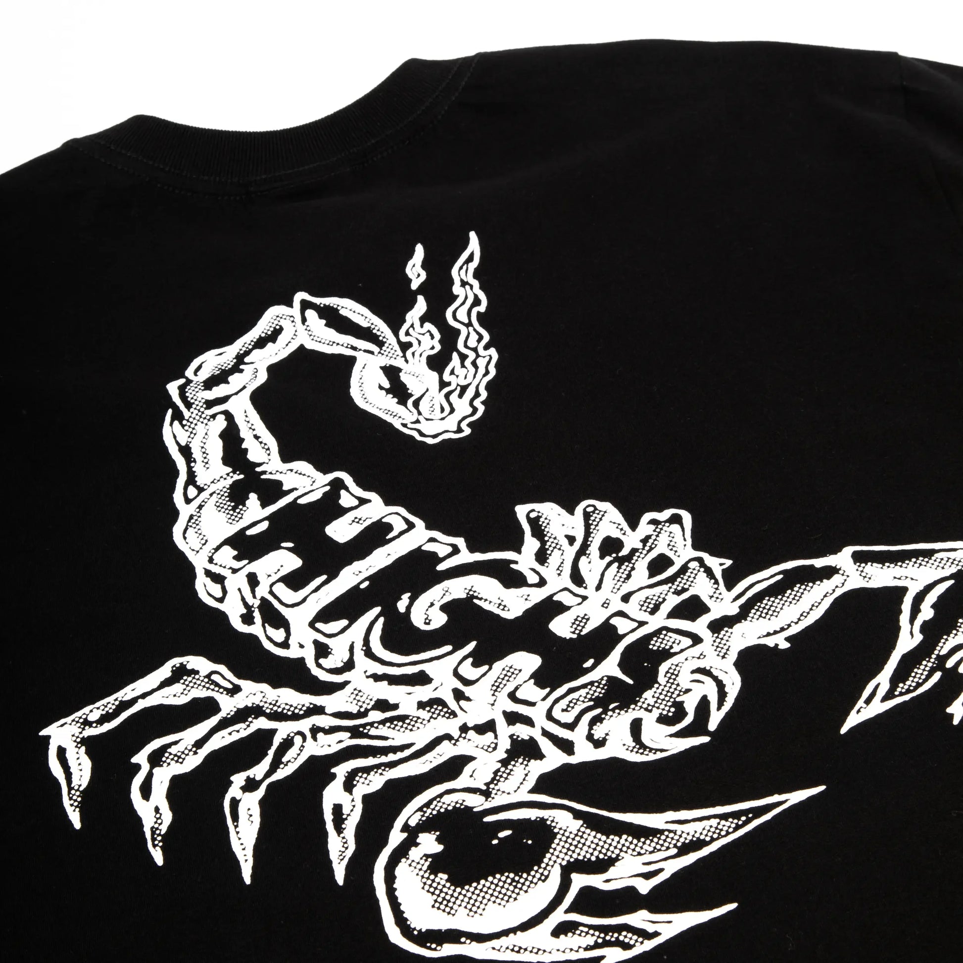 Tee Scorpion Black - Four Street