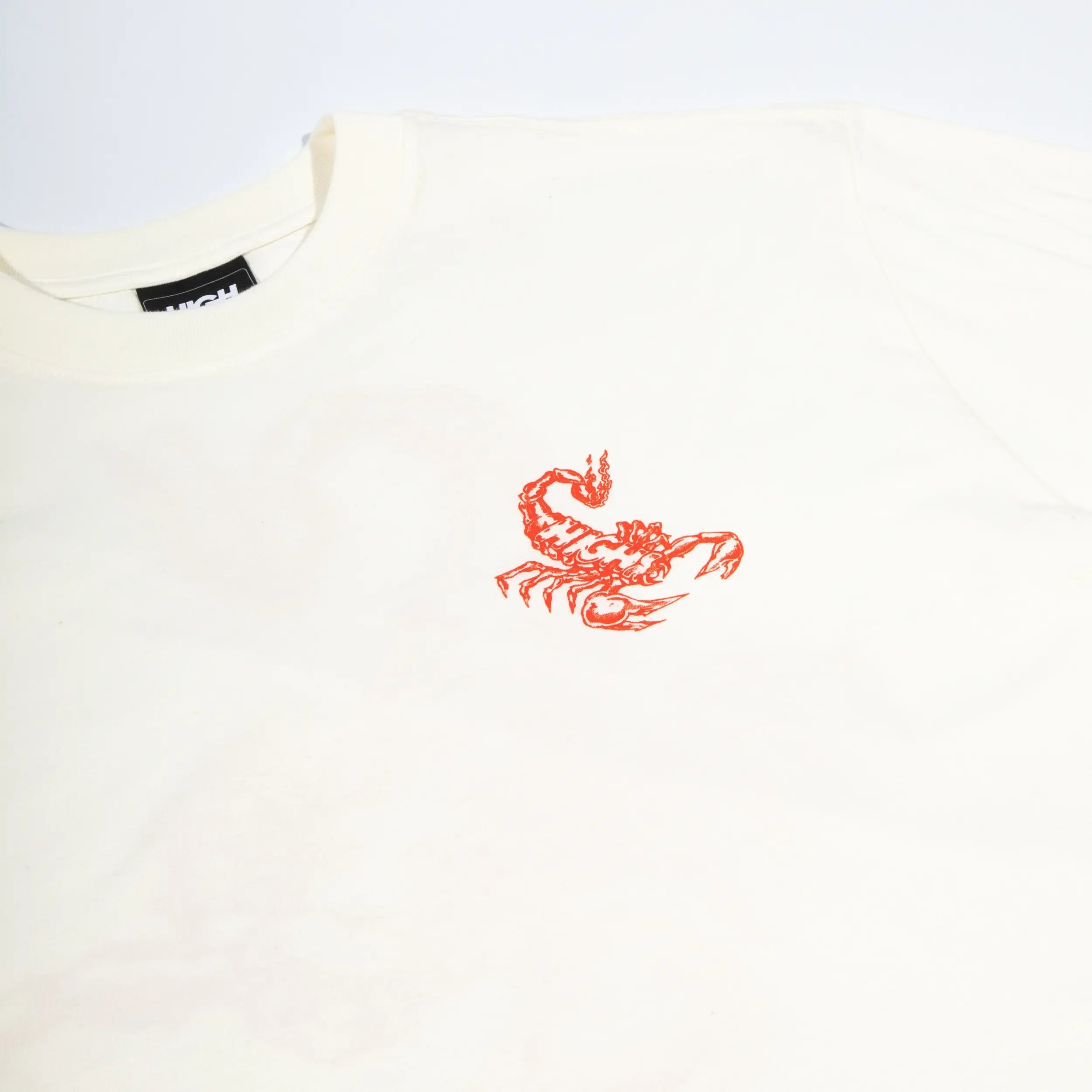 Tee Scorpion White/Red - Four Street
