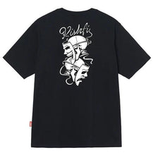 Carregar imagem no visualizador da galeria, CAMISETA LAUGH NOW CRY LATER PRETA
