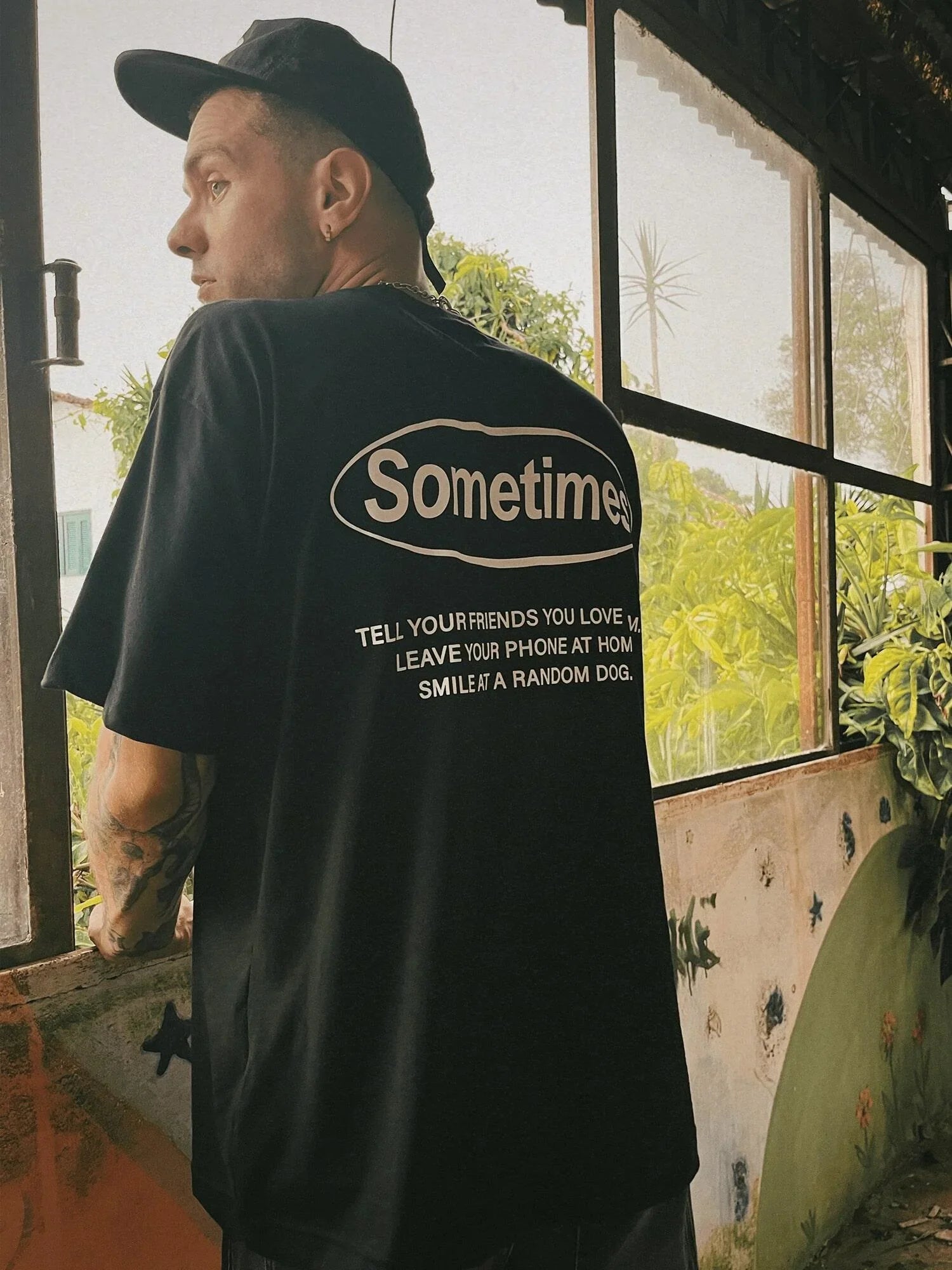 Camiseta Leave Your Phone - Four Street