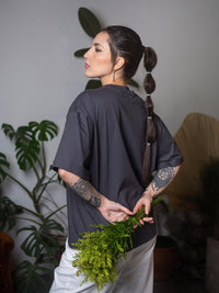Camiseta Boxy Cinza