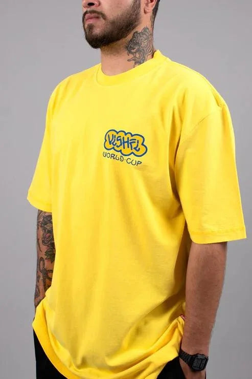 CAMISETA RETRATOS AMARELA "WORLD CUP 2022" - Four Street