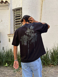 Camiseta Boxy Flowers