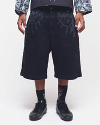 BERMUDA JEANS CURVALÍNEA CINTO TRIBAL